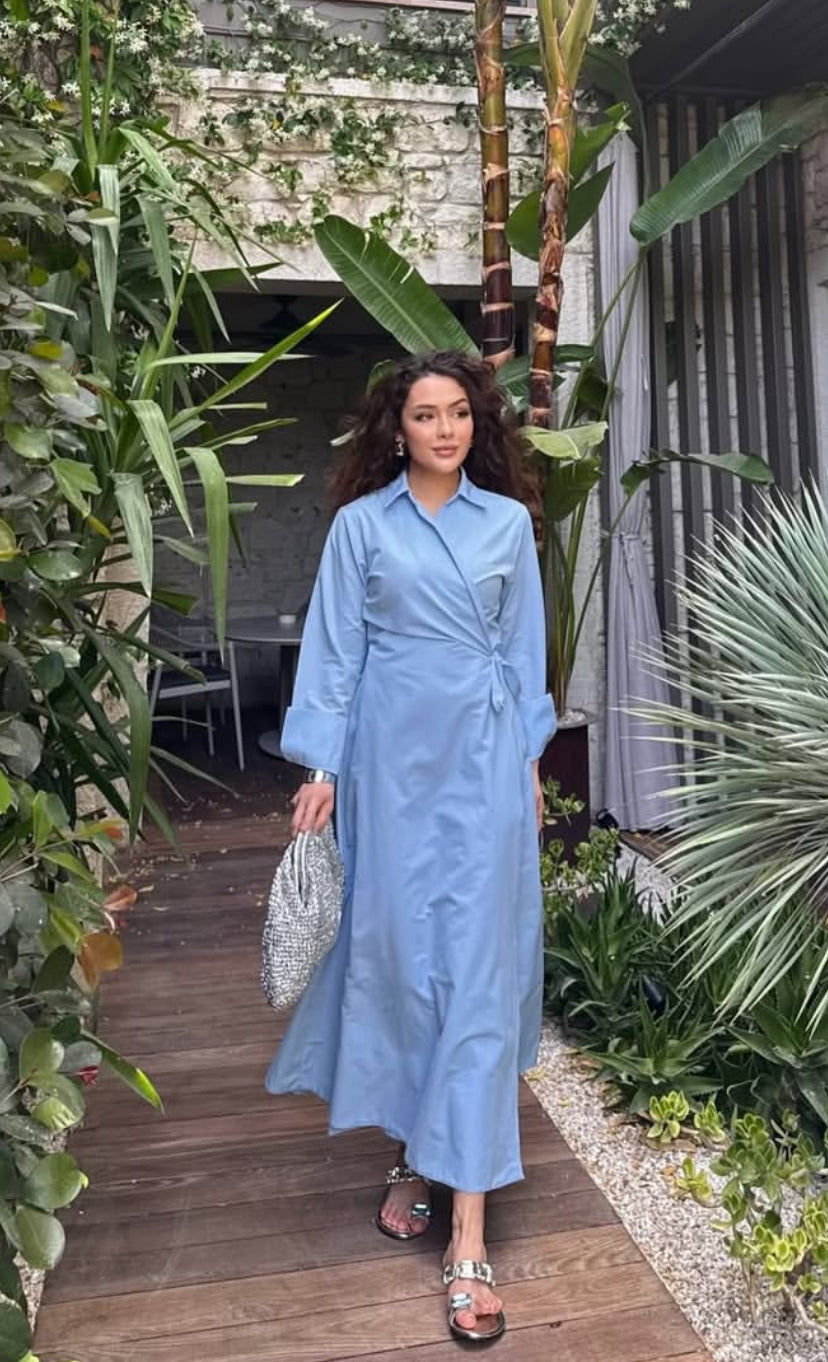 🌬️ Robe Croisée – Bleu Ciel
